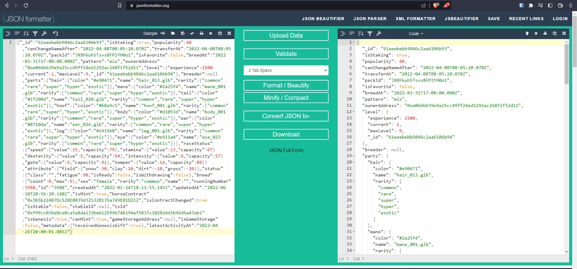 JSON formatter site turning the raw horse API response into readable indented JSON